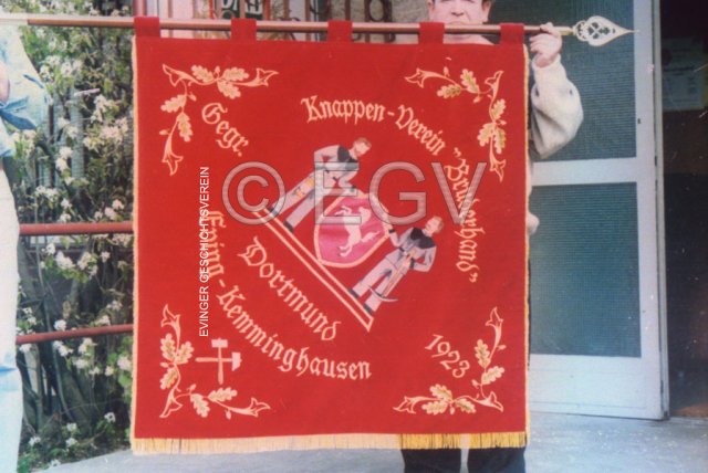 Fahne des Knappenvereins Bruderhand (neue Fahne, Vorderseite).