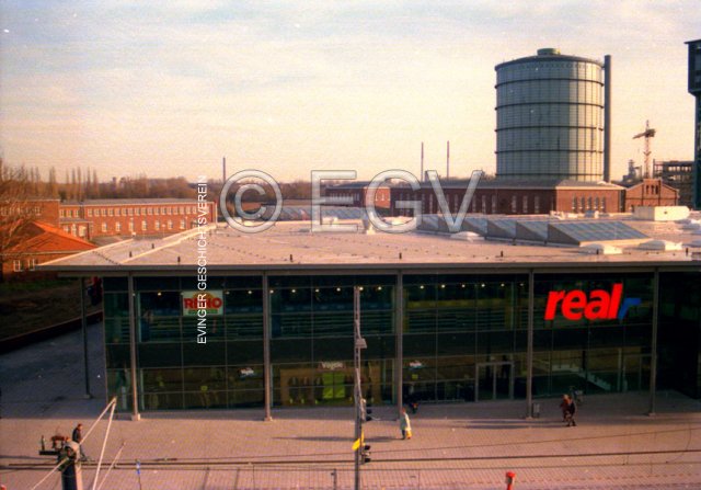 Einkaufszentrum-Evinger-Mitte, 1998