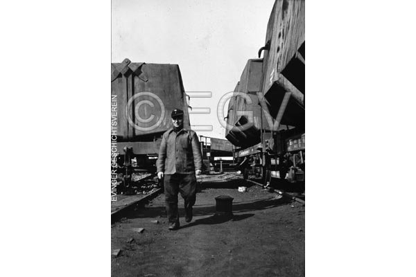 Bereitstellung der Leerwagen an der Kokerei Minister Stein, um 1964