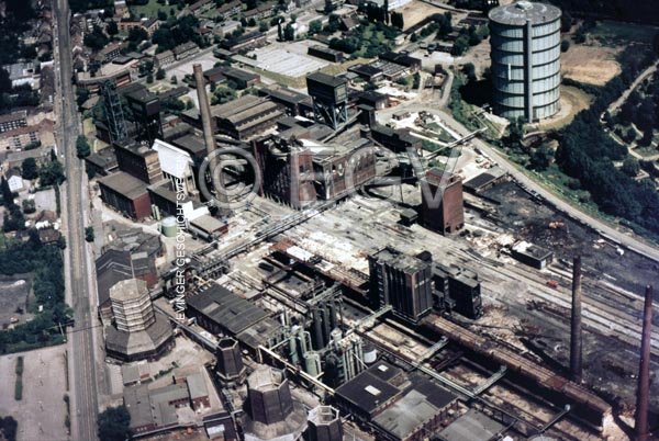 Luftaufnahme Minister Stein, die Eisenbahnschienen sind schon entfernt, 1987