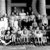 Schulklasse der Richard-Wagner-Schule in Holthausen mit Lehrer Kreuzkamp, um 1925
