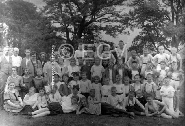 Turnverein Eving bei einem Ausflug, um 1923
